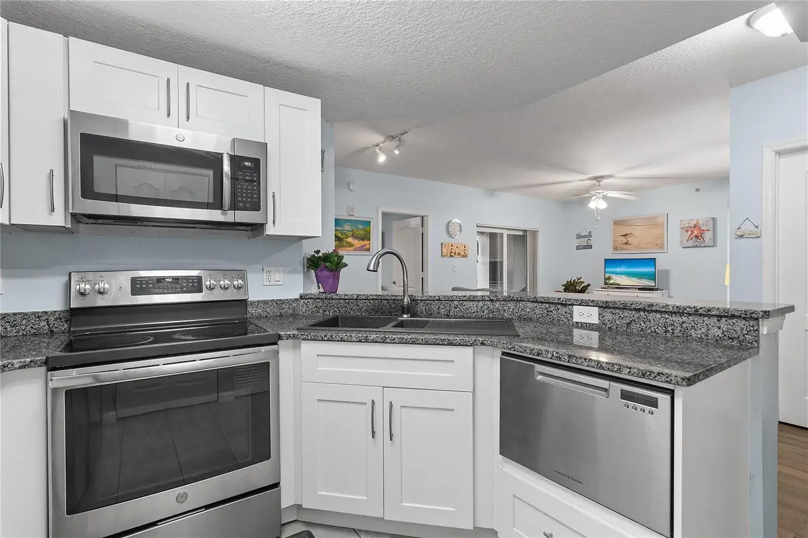 3 bedroom 2 bath Residential for sale at 5095 Fairways Circle # 102, Vero Beach FL 32967