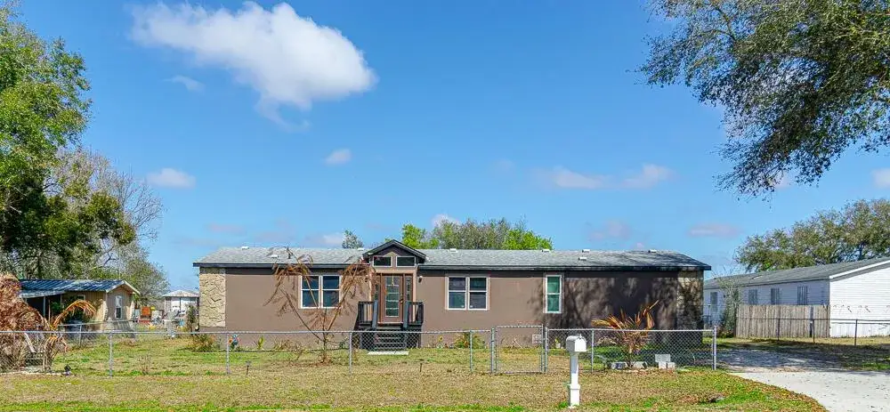 3 bedroom 2 bath Residential for sale at 5472 Citrus Hill Drive, FL 33868
