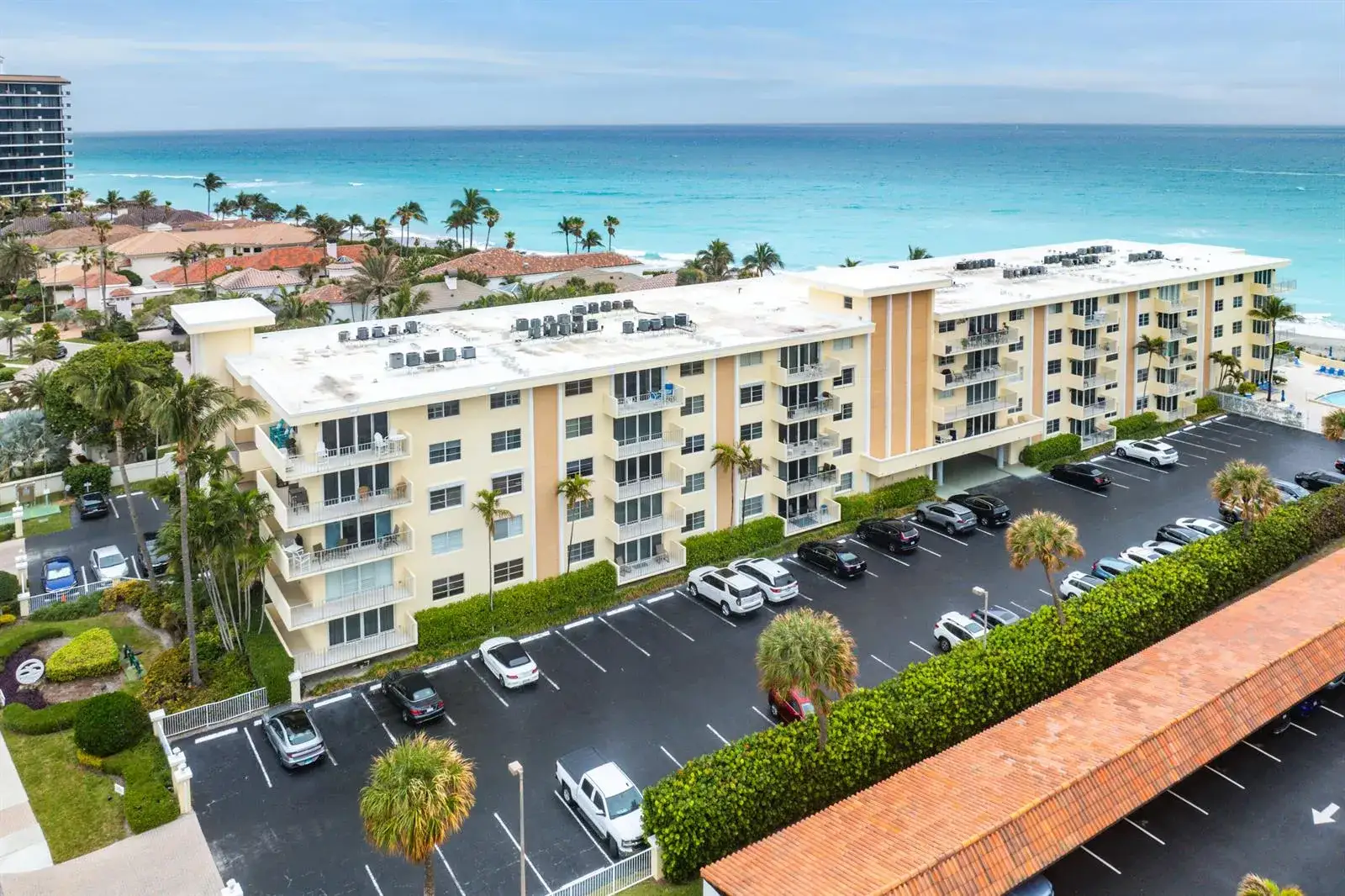 2 bedroom 2 bath Residential for sale at 630 Ocean Drive # 410, Juno Beach FL 33408