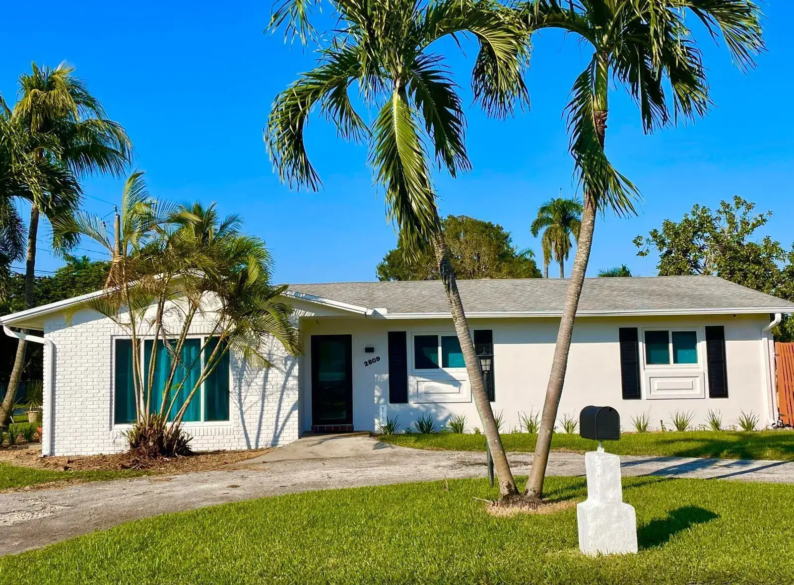 2809 SW 46th Street, Dania Beach FL 33312