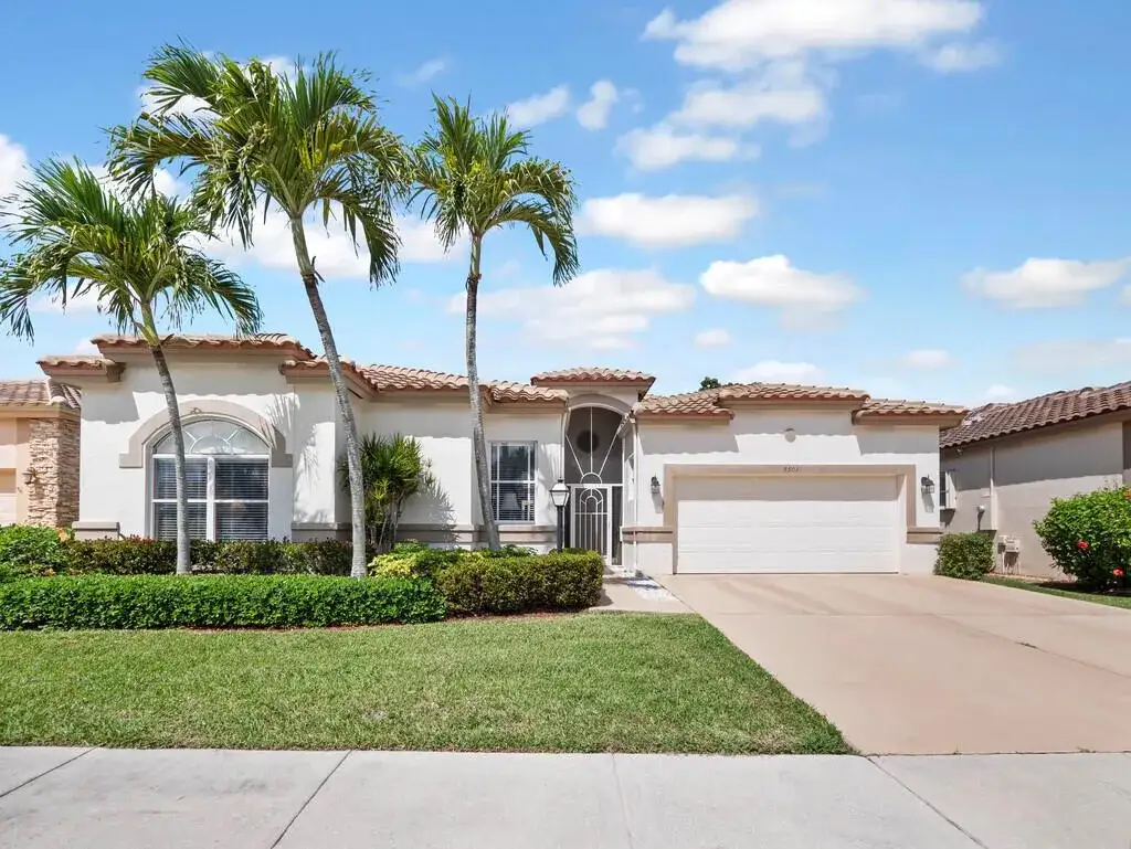 3 bedroom 2 bath Residential for sale at 8501 Golden Cypress Court, Lake Worth FL 33467