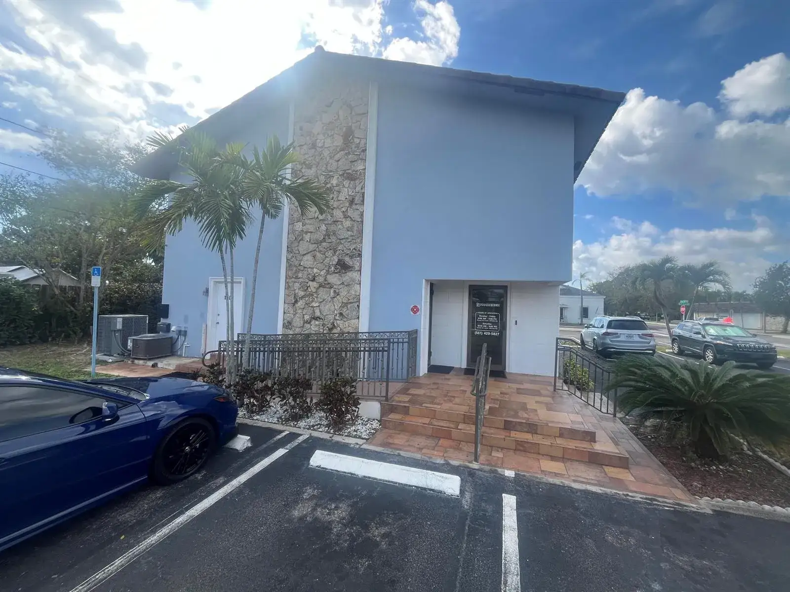 Commercial Sale for sale at 1708 N Federal Highway, FL 33460