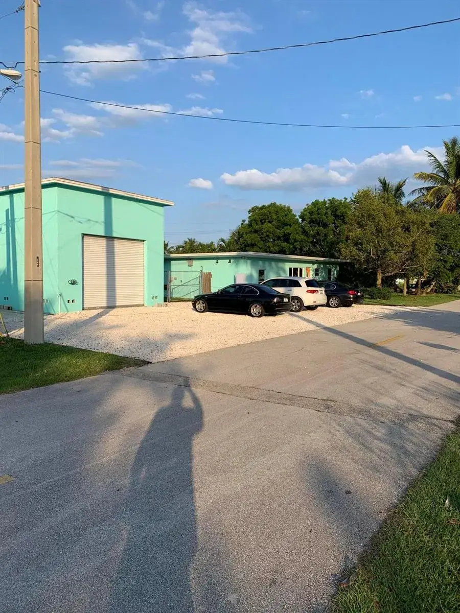 3 bedroom 2 bath Residential for sale at 142 Eldorado Street, Fort Pierce FL 34949