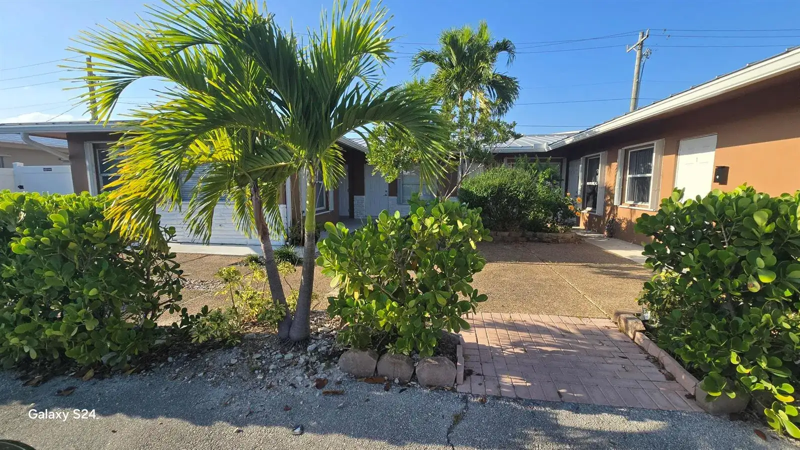 2 bedroom 2 bath Residential Lease for rent at 1019 SE 3rd Street # 3, Deerfield Beach FL 33441