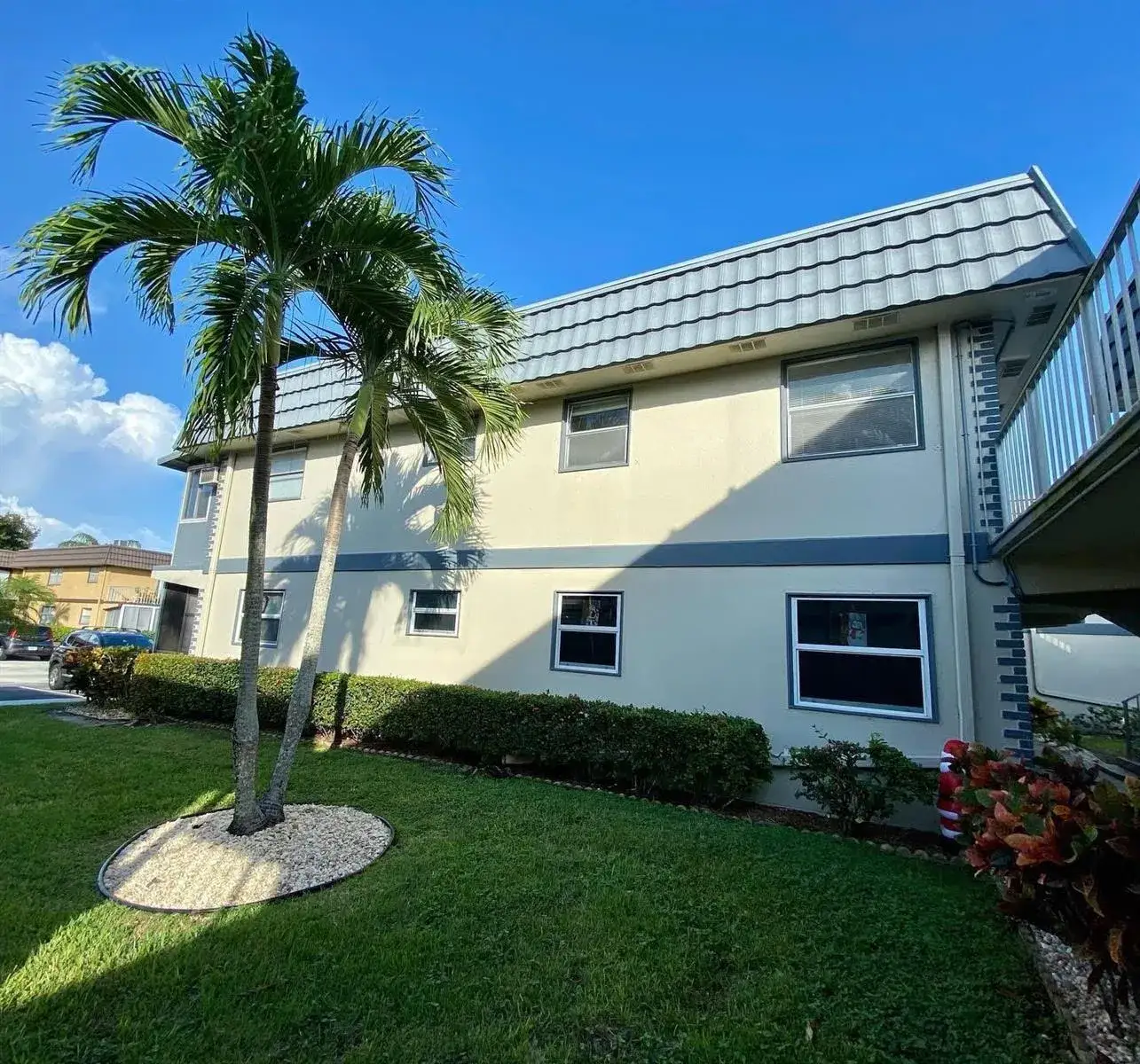 2 bedroom 2 bath Residential Lease for rent at 568 Brittany L, Delray Beach FL 33446