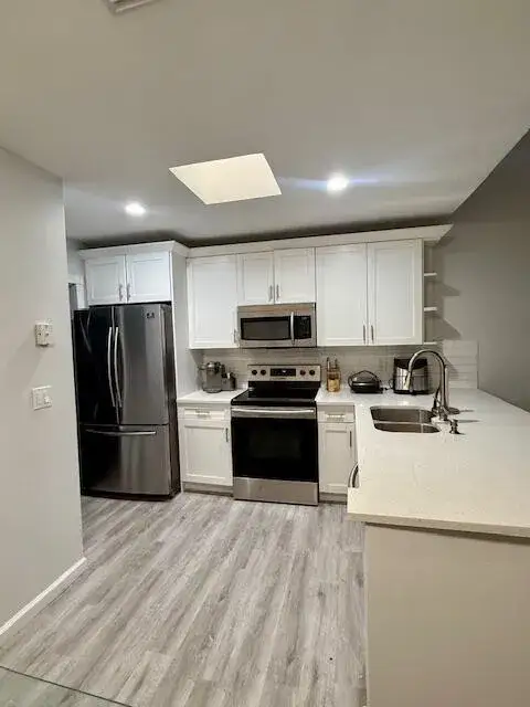 2 bedroom 2 bath Residential for sale at 1803 Waterview Circle, Palm Springs FL 33461