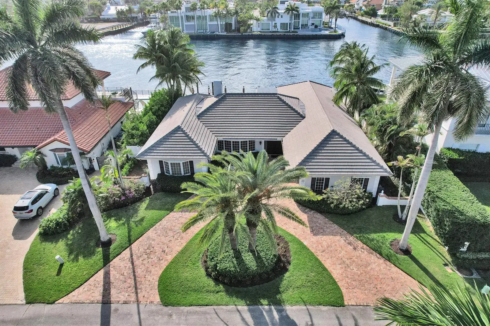 3 bedroom 4 bath Residential Lease for rent at 7 Saranac Road, Sea Ranch Lakes FL 33308
