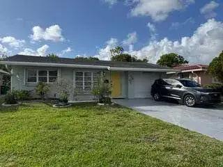 2 bedroom 2 bath Residential for sale at 4919 NW 47th Terrace, Tamarac FL 33319