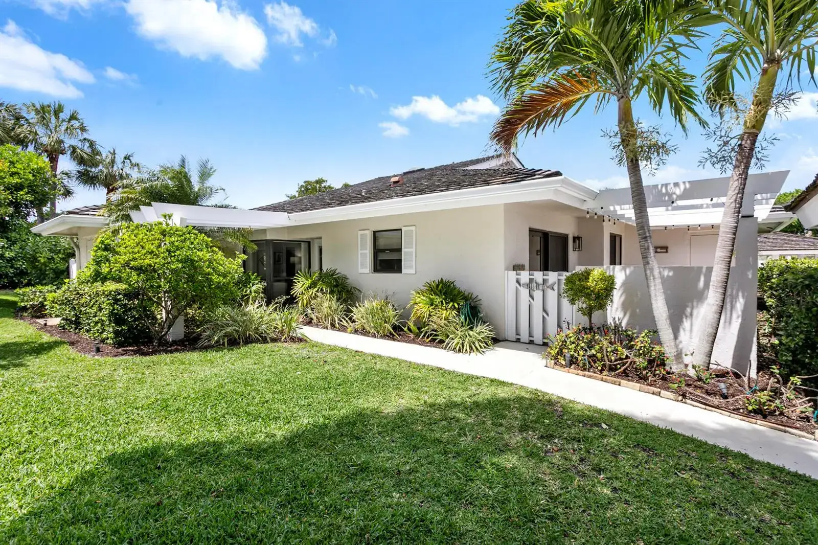 2 bedroom 2 bath Residential for sale at 3616 Freshwater Drive, Jupiter FL 33477
