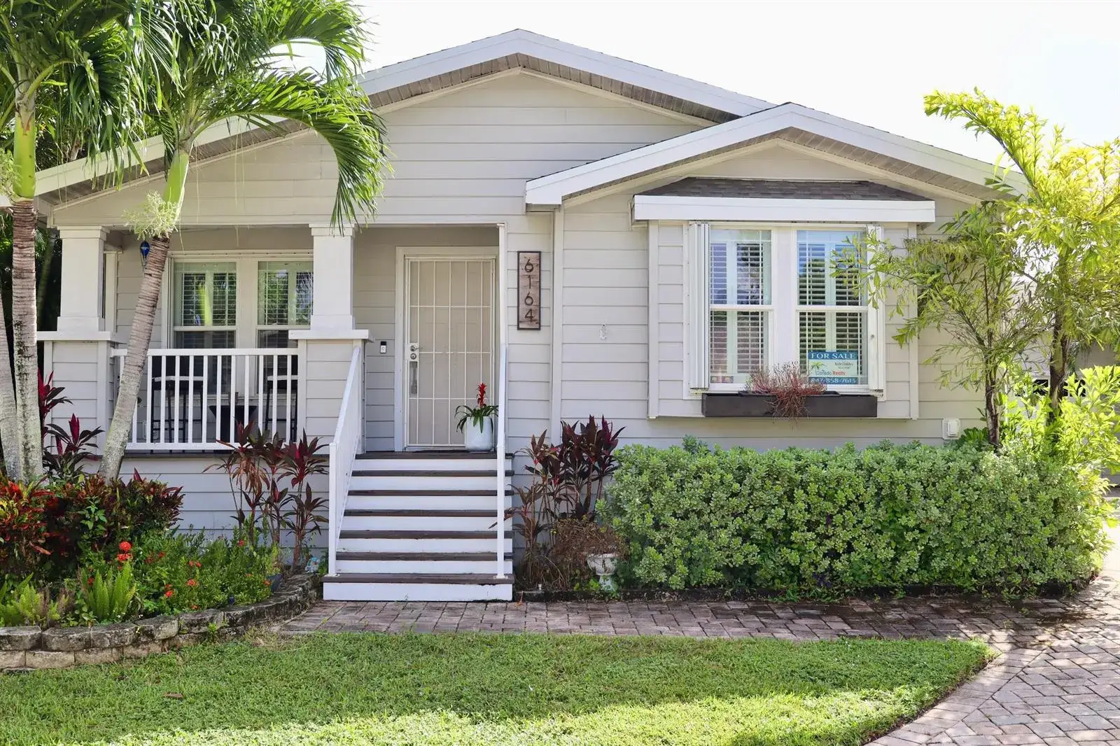 3 bedroom 2 bath Residential for sale at 6164 N Ironwood Lane, Atlantis FL 33462