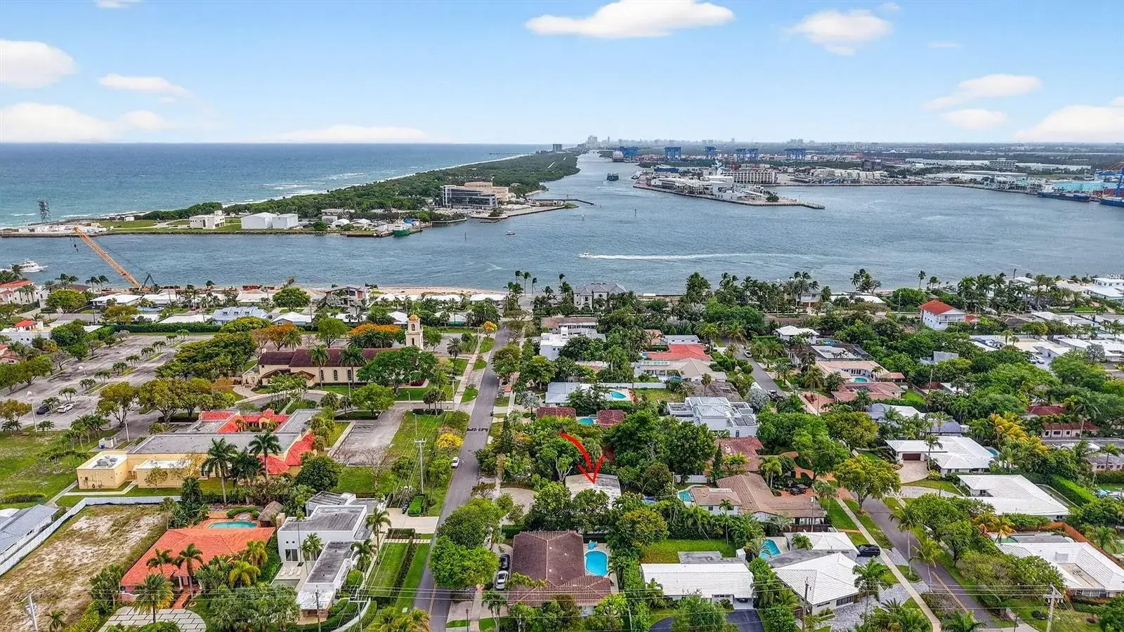 4 bedroom 3 bath Residential for sale at 1935 SE 25th Avenue, Fort Lauderdale FL 33316