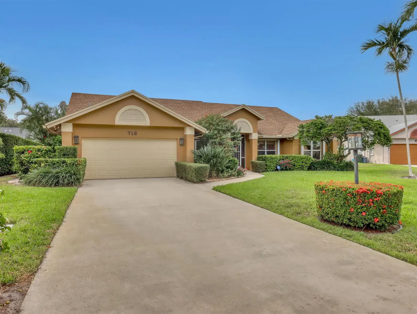 3 bedroom 2 bath Residential for sale at 712 Golf Court, Delray Beach FL 33445