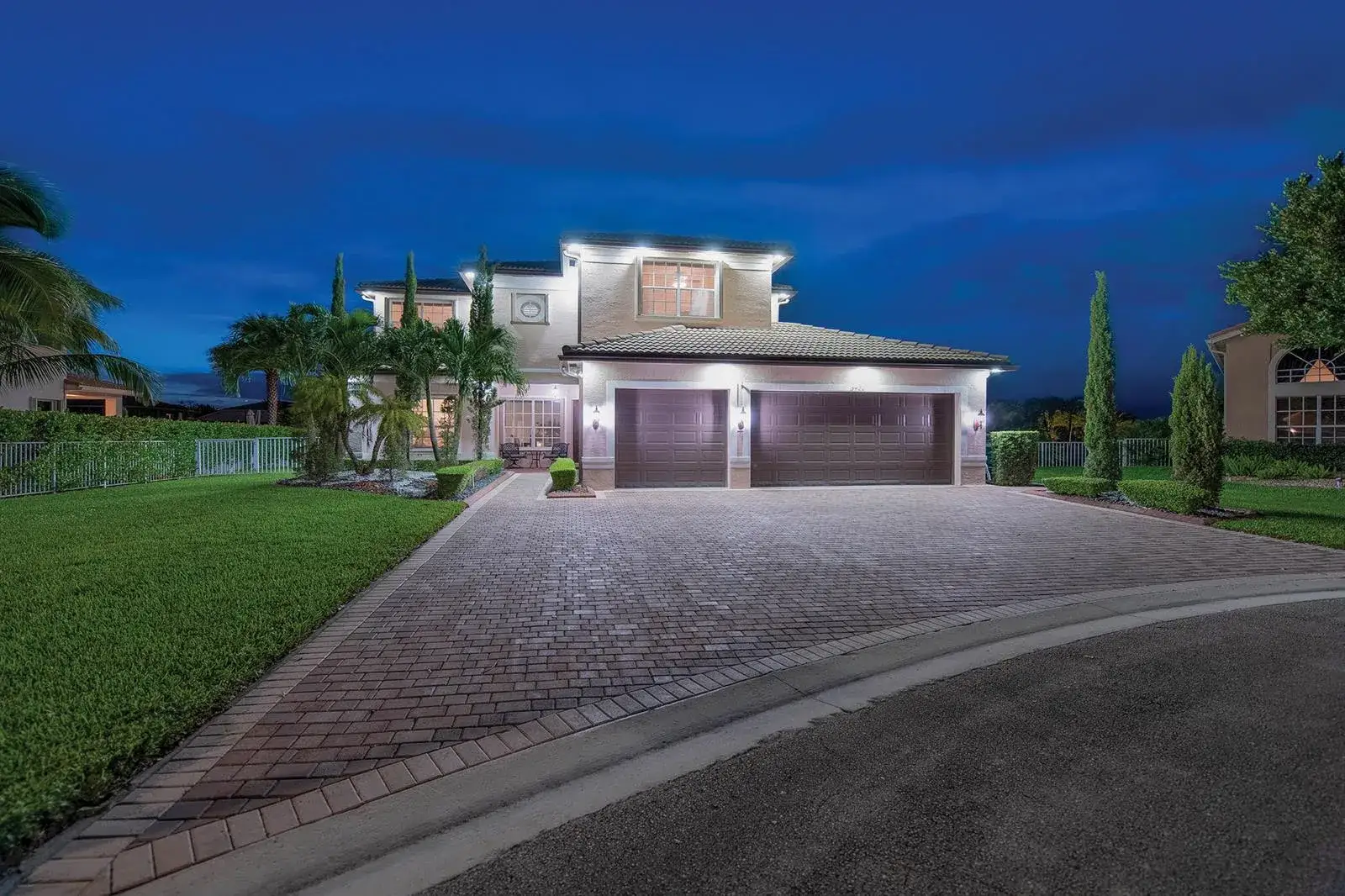 6 bedroom 4 bath Residential for sale at 5422 SW 185th Terrace, Miramar FL 33029