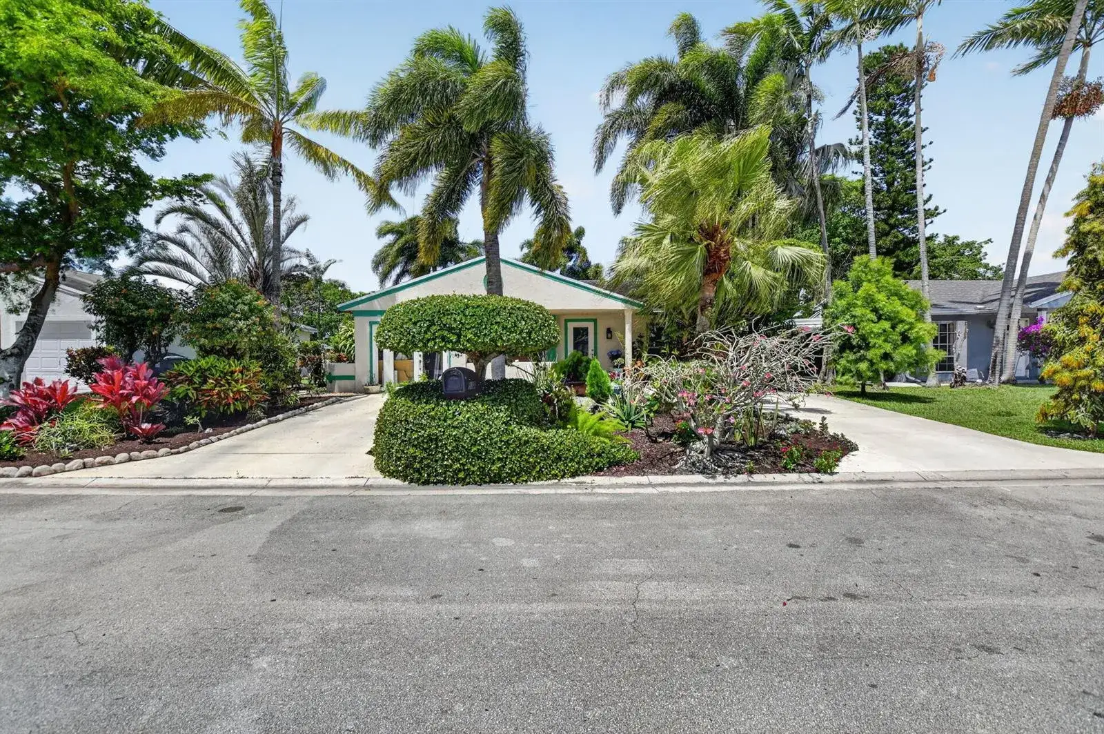 3 bedroom 2 bath Residential for sale at 8353 Huntsman Place, Boca Raton FL 33433