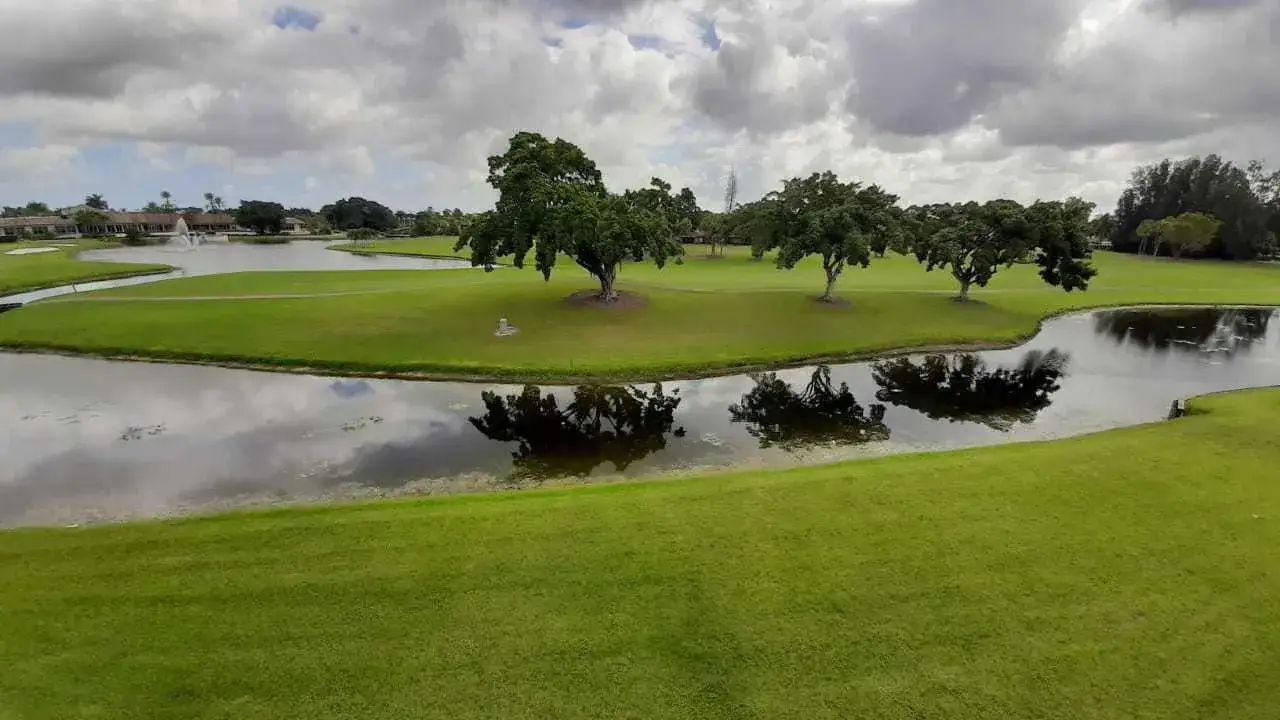 2 bedroom 2 bath Residential Lease for rent at 4539 Luxemburg Court # 307, Lake Worth FL 33467