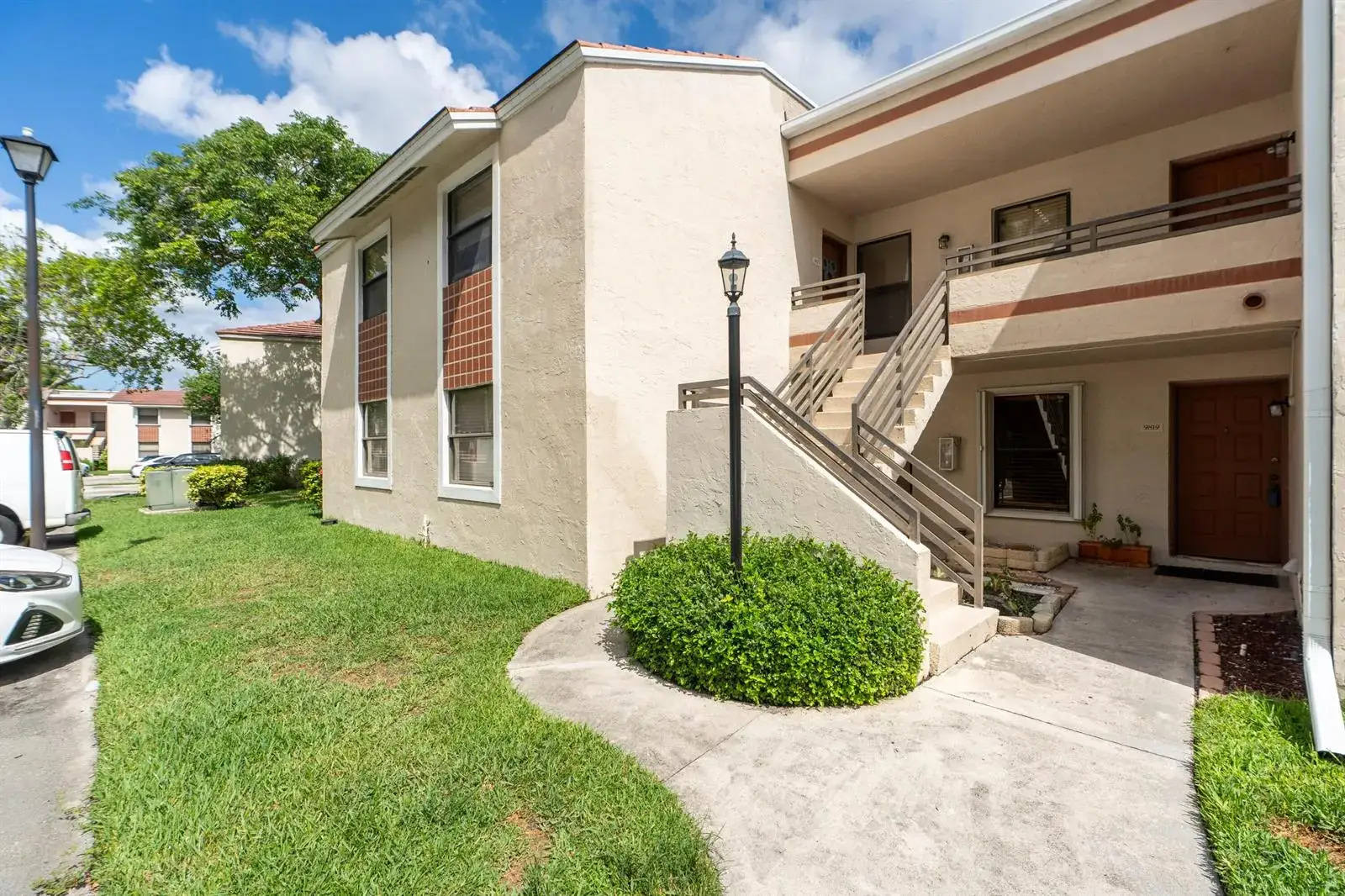 2 bedroom 2 bath Residential for sale at 9819 NW 3rd Court # 3, Plantation FL 33324