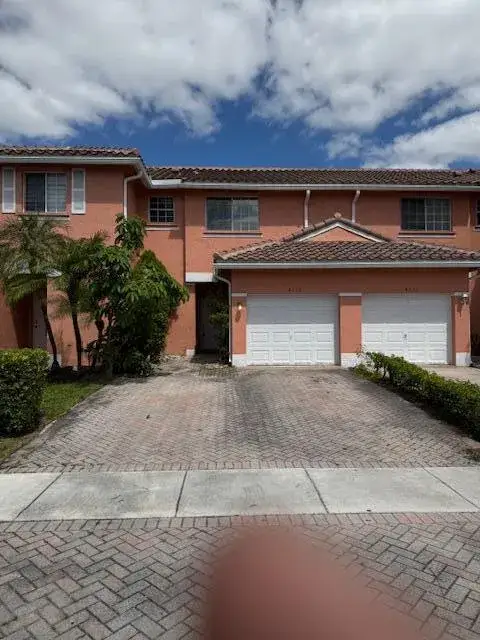 3 bedroom 2 bath Residential for sale at 4032 NW 92nd Avenue # 4032, Sunrise FL 33351