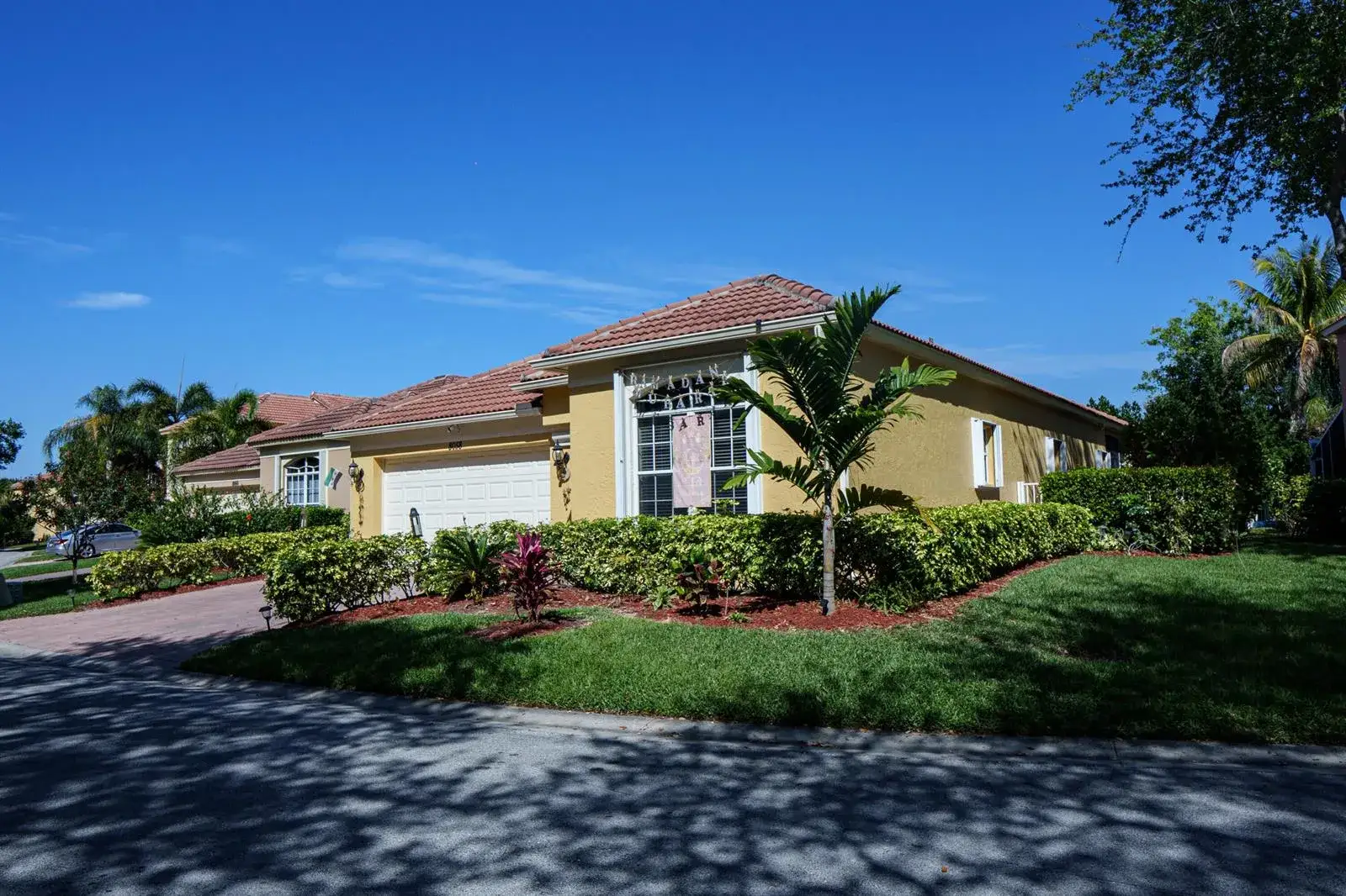 4 bedroom 2 bath Residential for sale at 8058 Via Hacienda, Riviera Beach FL 33418