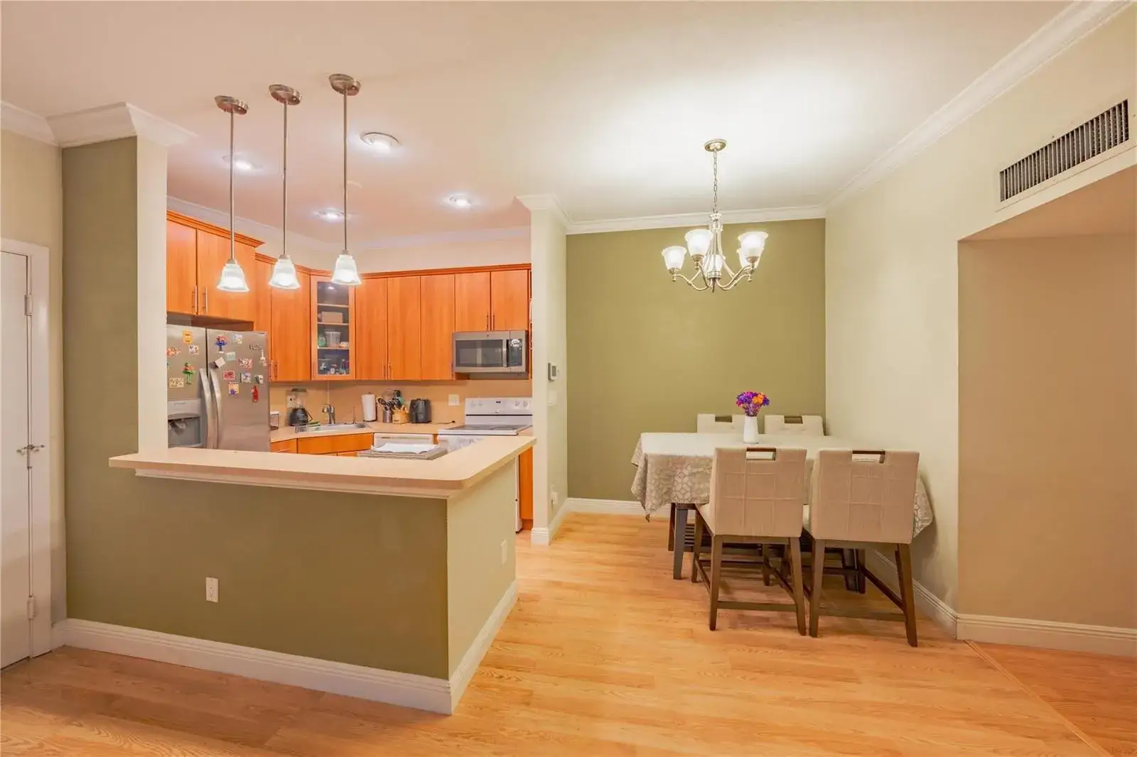 2 bedroom 2 bath Residential for sale at 9614 W Mcnab Road # 204, Tamarac FL 33321