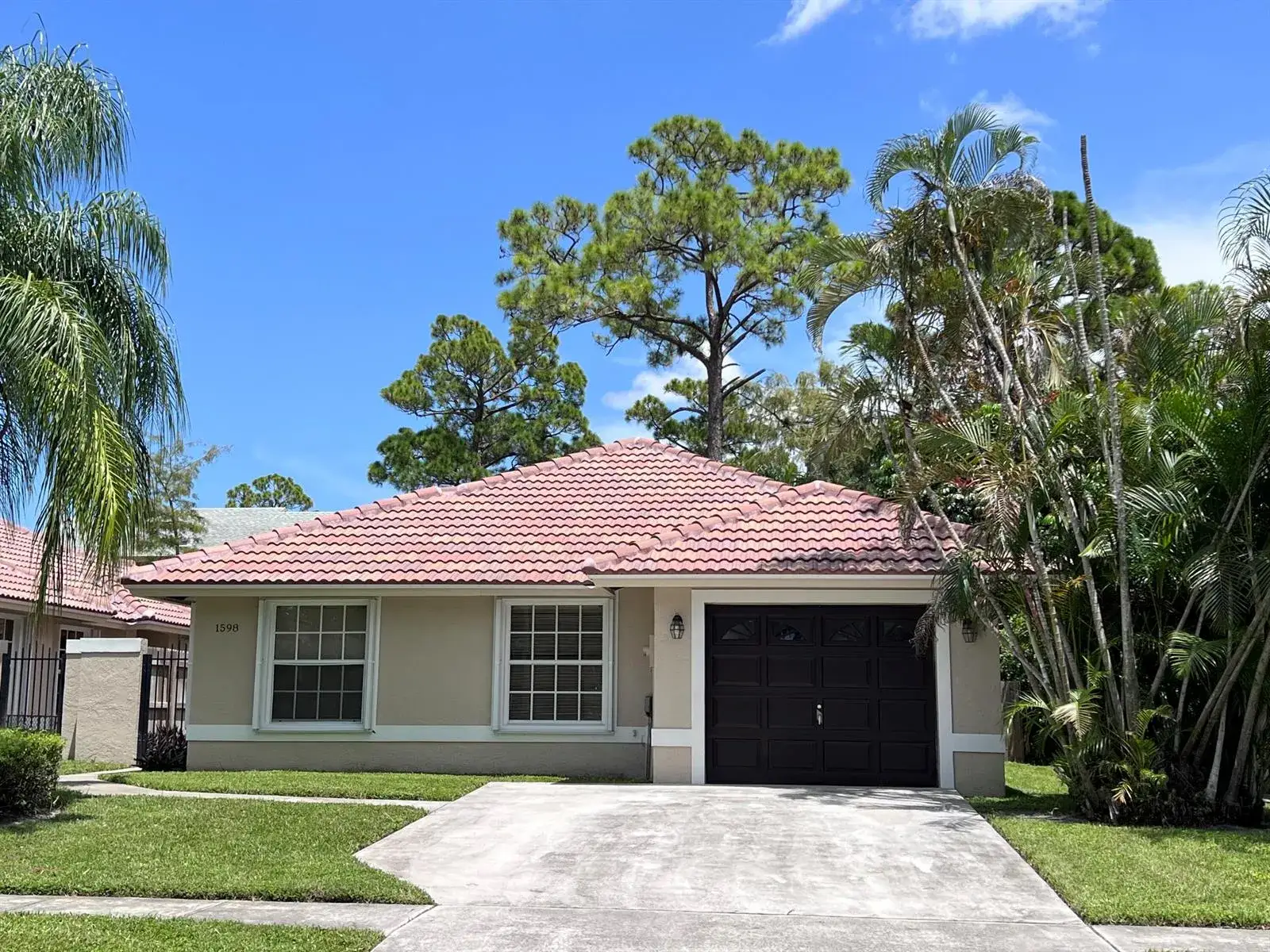 3 bedroom 2 bath Residential Lease for rent at 1598 Hawthorne Place, Wellington FL 33414
