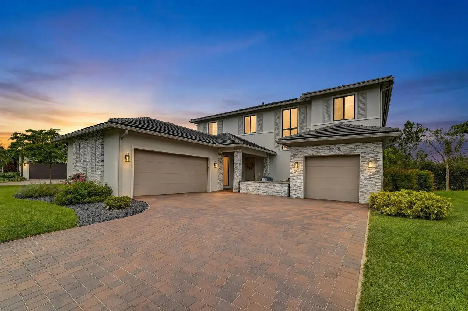 6 bedroom 5 bath Residential for sale at 13025 Addilyn Court, Davie FL 33325