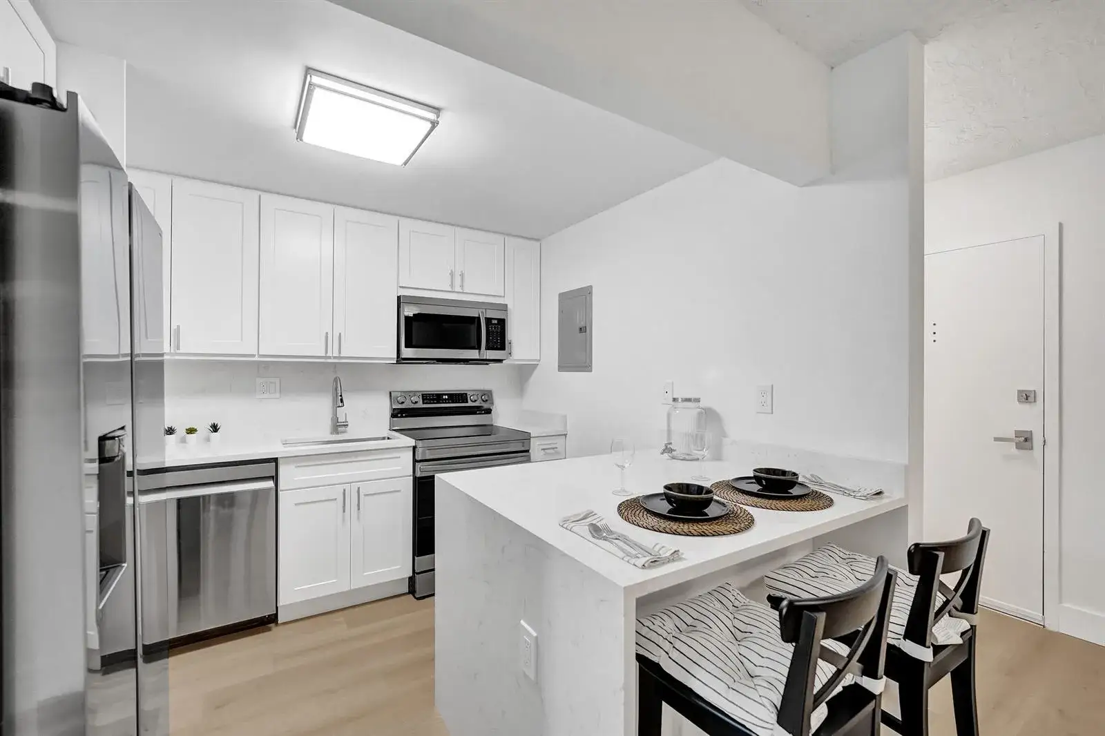7300 NW 17th Street # 305, Plantation FL 33313