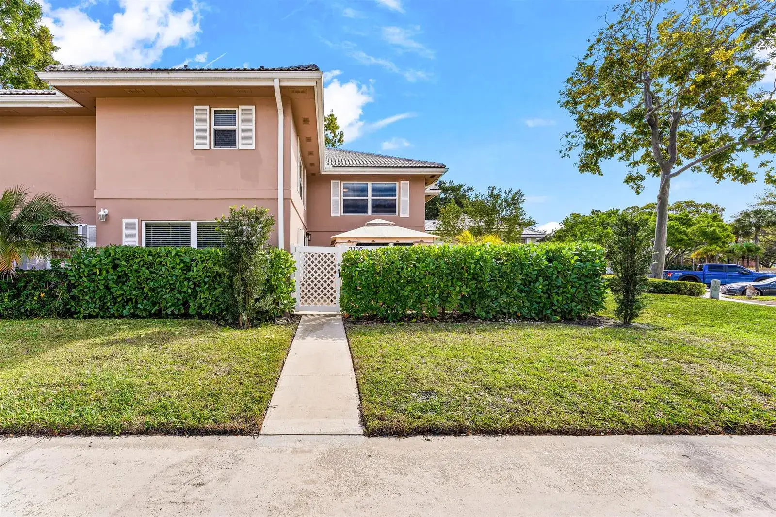 2 bedroom 2 bath Residential for sale at 3136 Kingston Court, West Palm Beach FL 33409