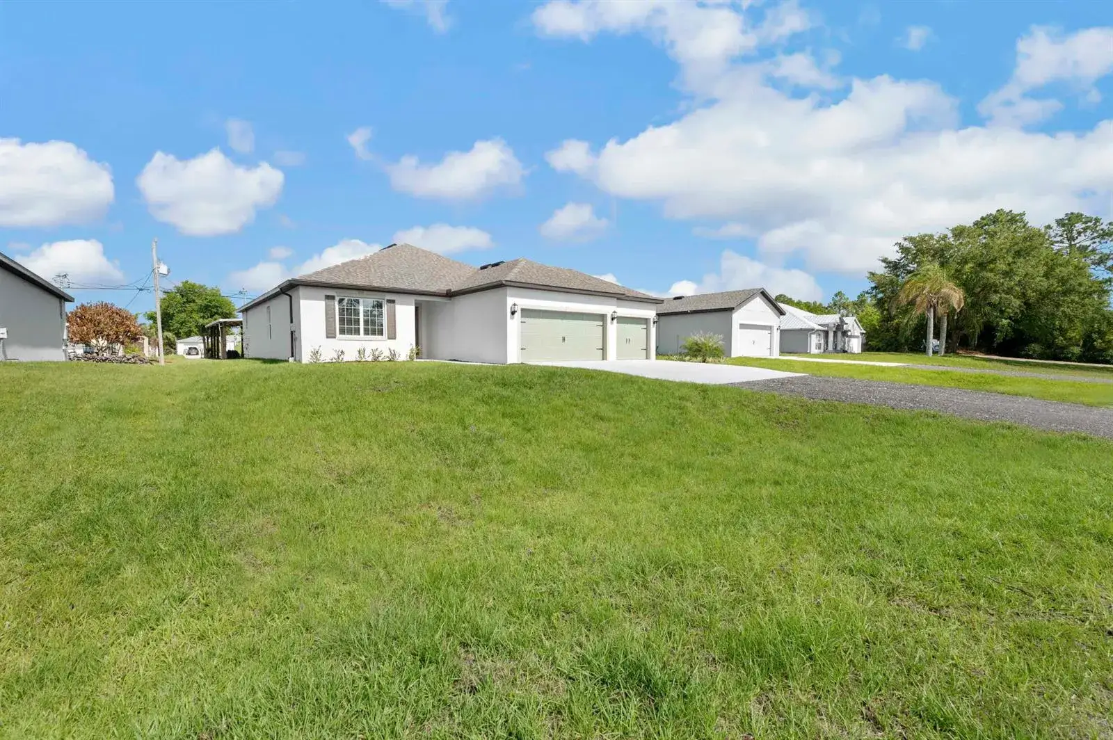 3 bedroom 2 bath Residential for sale at 9335 101st Avenue, Vero Beach FL 32967
