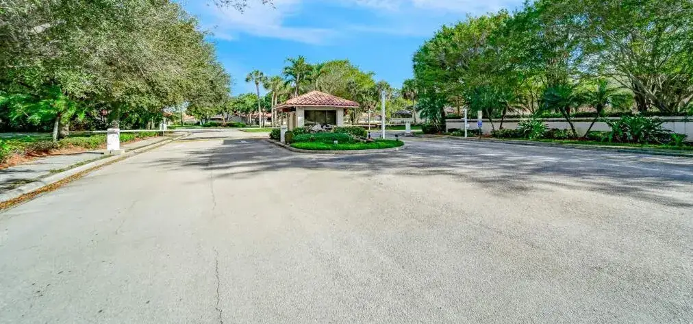 3 bedroom 2 bath Residential Lease for rent at 20020 Rima Circle # 20020, Boca Raton FL 33434