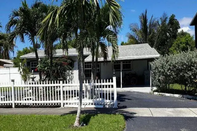 3 bedroom 2 bath Residential for sale at 2411 NE 2nd Terrace, Pompano Beach FL 33064