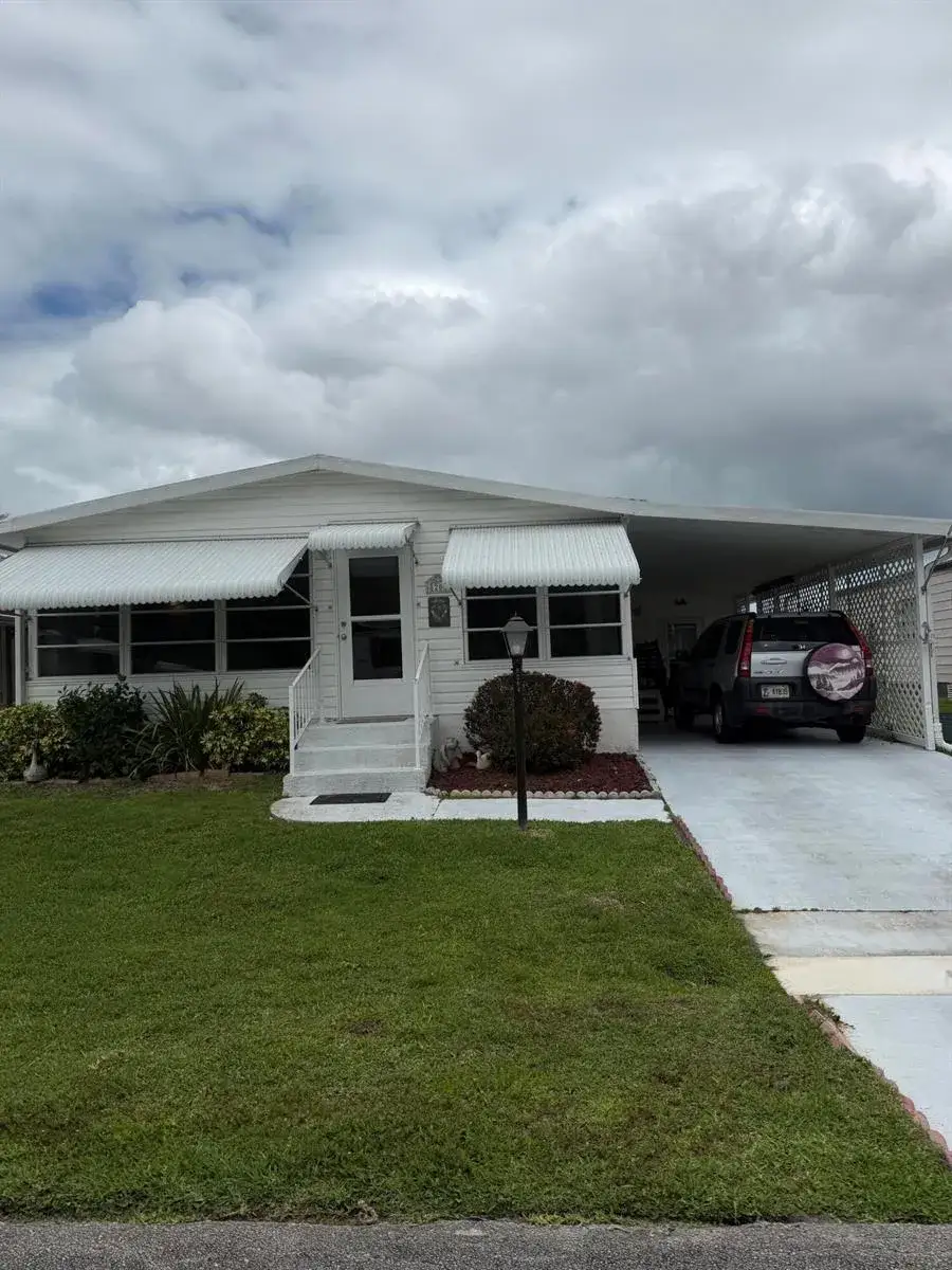 2 bedroom 2 bath Residential for sale at 8204 W Bitterbush Lane, Port St. Lucie FL 34952