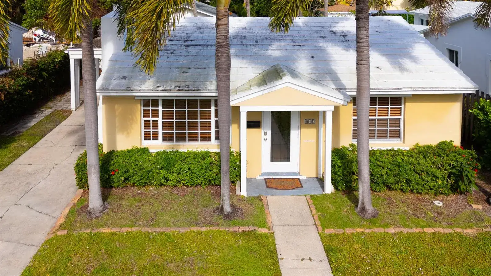 2 bedroom 1 bath Residential Lease for rent at 245 Cortez Road, West Palm Beach FL 33405