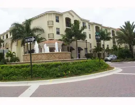 1 bedroom 1 bath Residential Lease for rent at 4 Renaissance Way # 302, Boynton Beach FL 33426