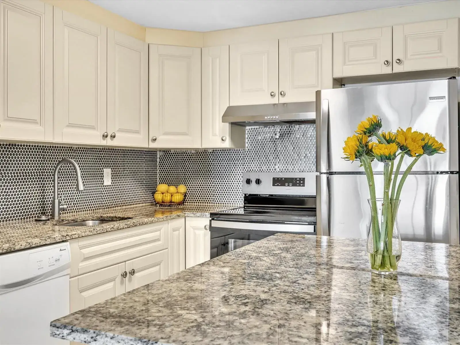 2 bedroom 2 bath Residential Lease for rent at 644 NW 13th Street # 0160, Boca Raton FL 33486