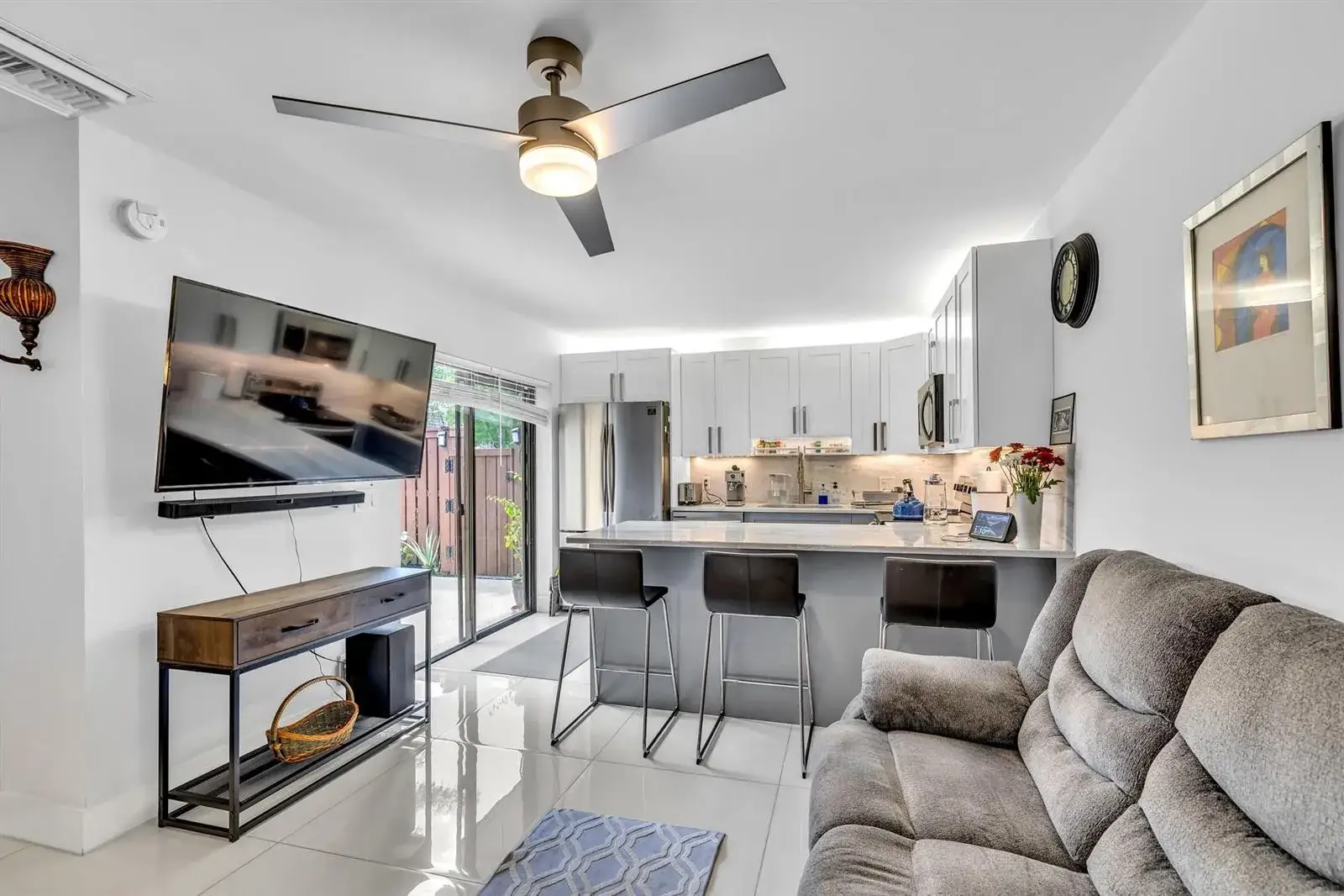 2 bedroom 2 bath Residential Lease for rent at 2776 SW 15th Street, Deerfield Beach FL 33442