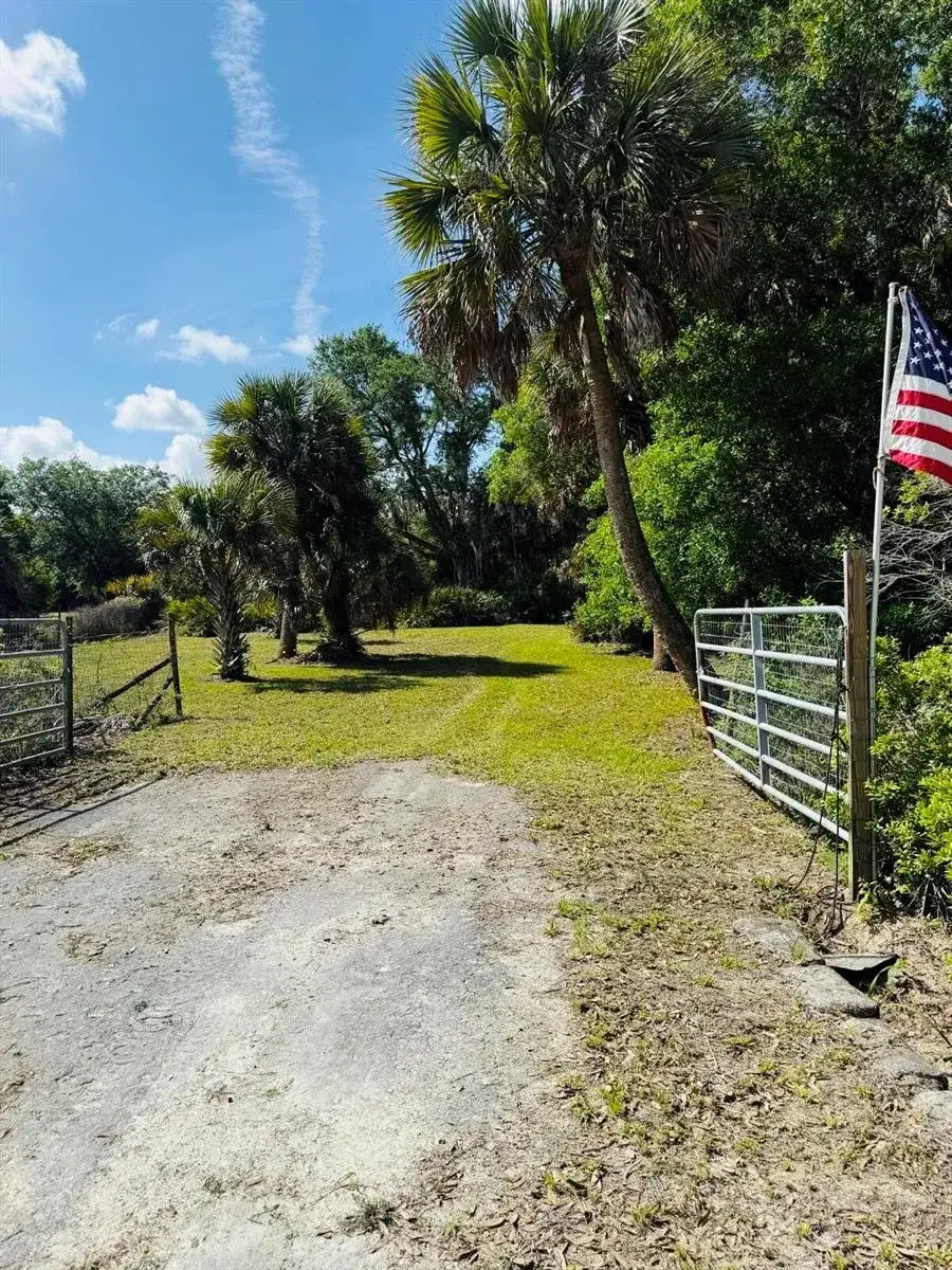 19636 NW 272nd Street, Okeechobee FL 34972