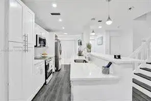 4 bedroom 2 bath Residential Lease for rent at 833 NW 81st Avenue # 4, Plantation FL 33324