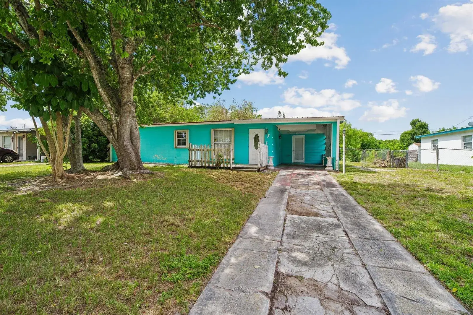 2 bedroom 1 bath Residential for sale at 2443 2nd Place SW, Vero Beach FL 32962