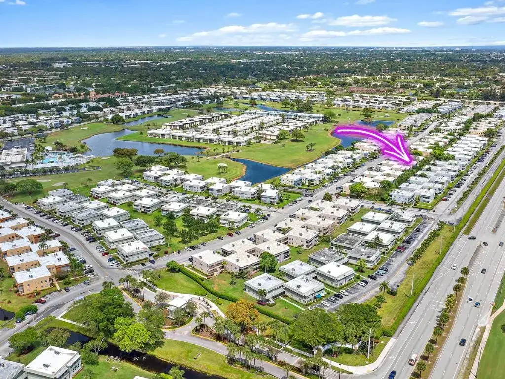 2 bedroom 2 bath Residential for sale at 869 S Flanders S, Delray Beach FL 33484