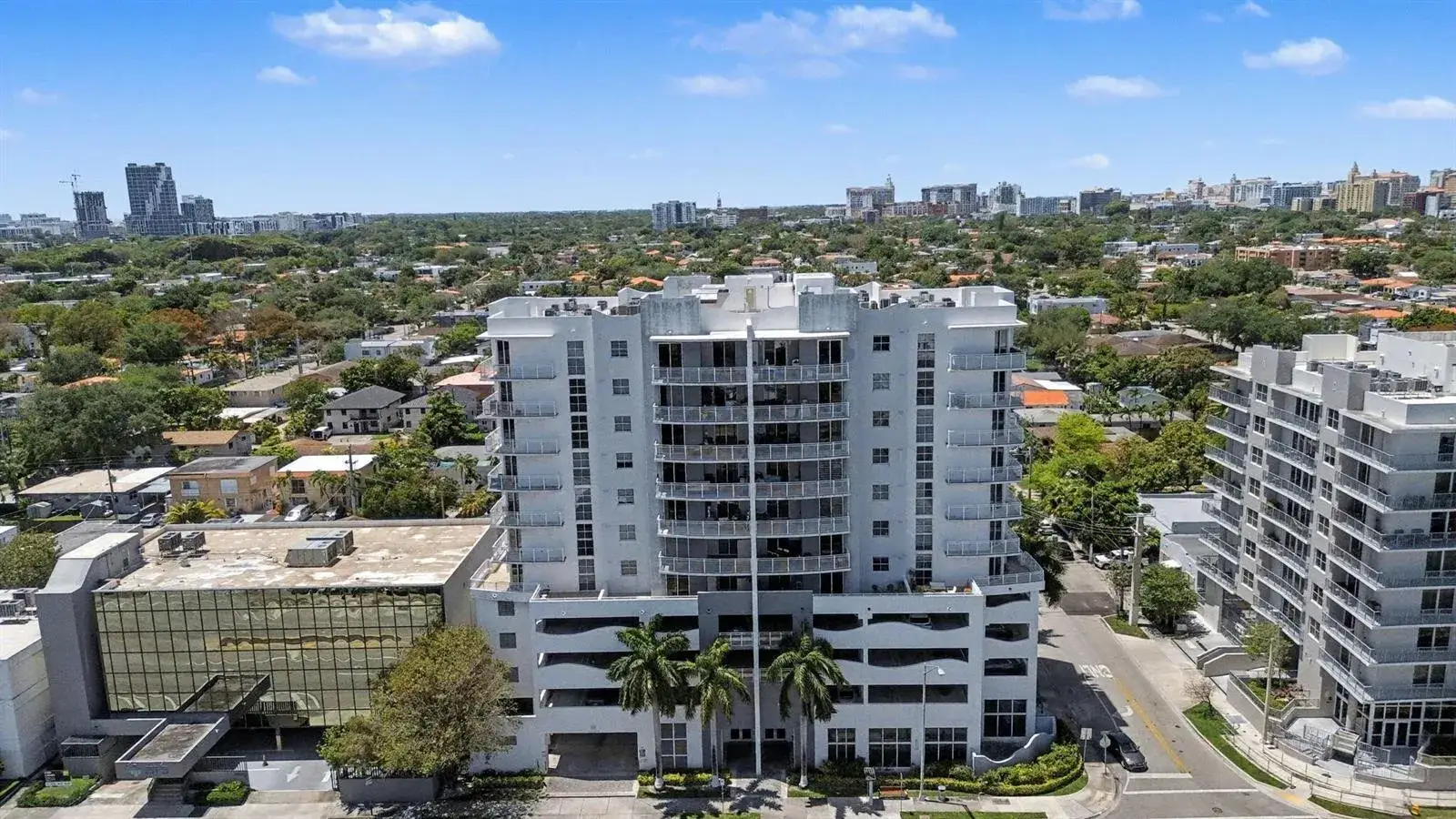 2 bedroom 2 bath Residential for sale at 2600 SW 27th Avenue # 603, Miami FL 33133