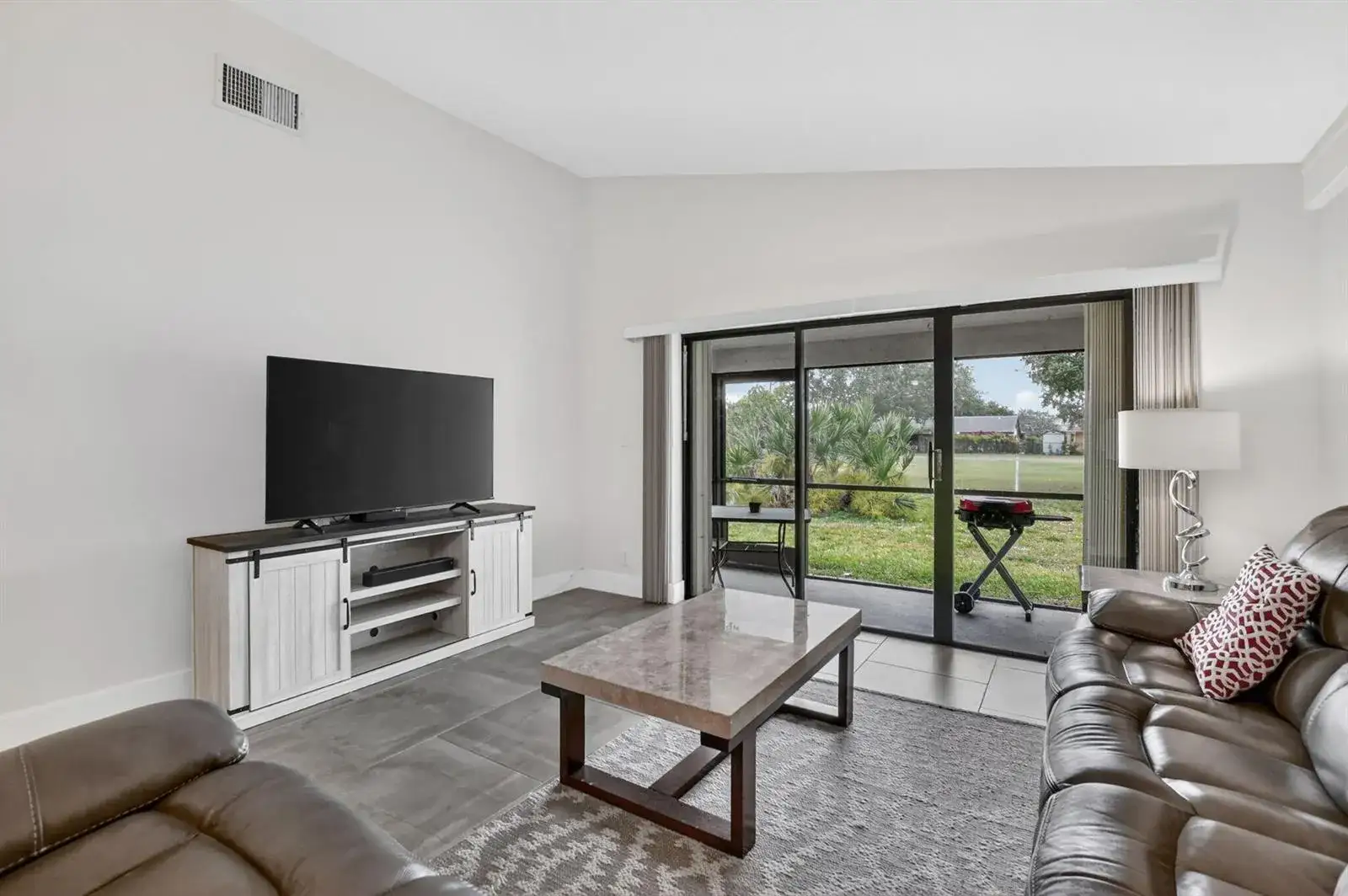 2 bedroom 2 bath Residential for sale at 3693 Arelia Drive N, Delray Beach FL 33445