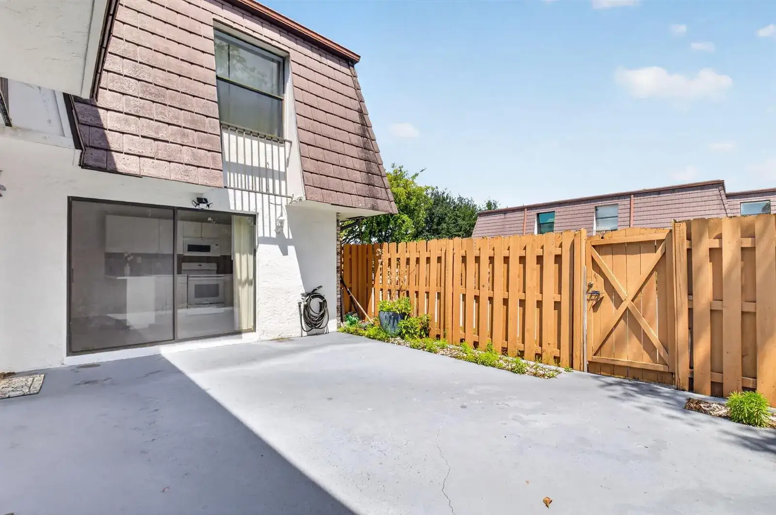 2 bedroom 2 bath Residential for sale at 7582 Courtyard Run E # 7582, Boca Raton FL 33433
