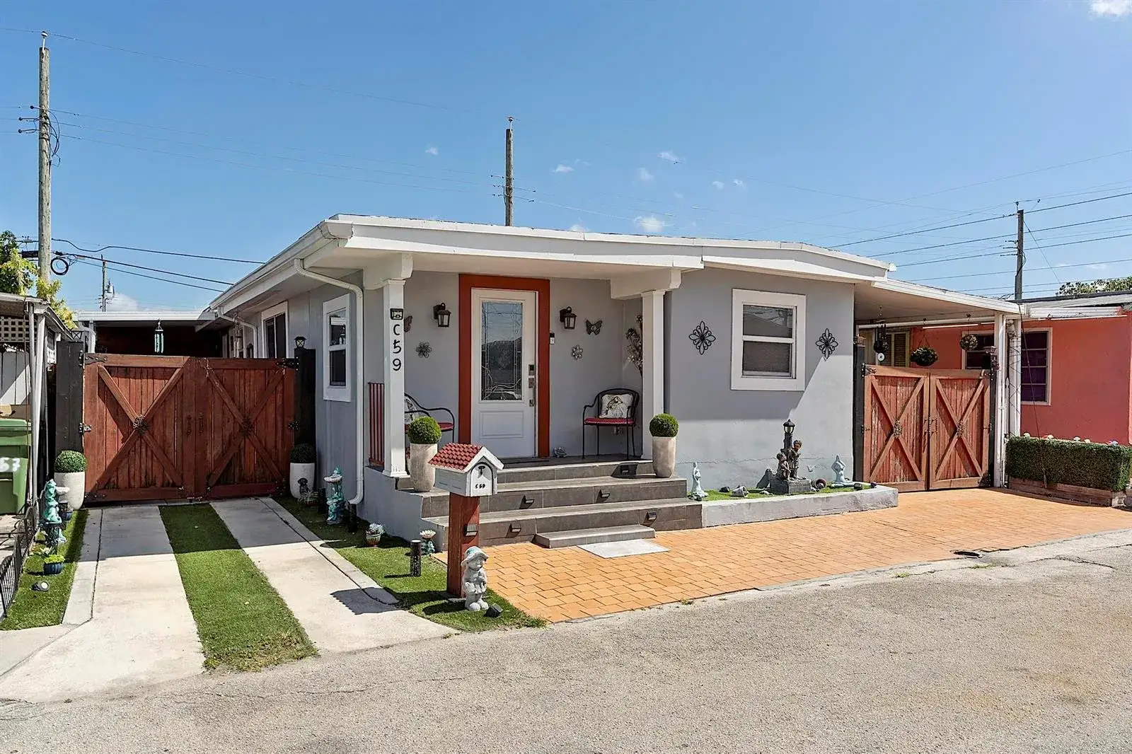 3 bedroom 2 bath Residential for sale at 3205 W 16th Avenue, Hialeah FL 33012