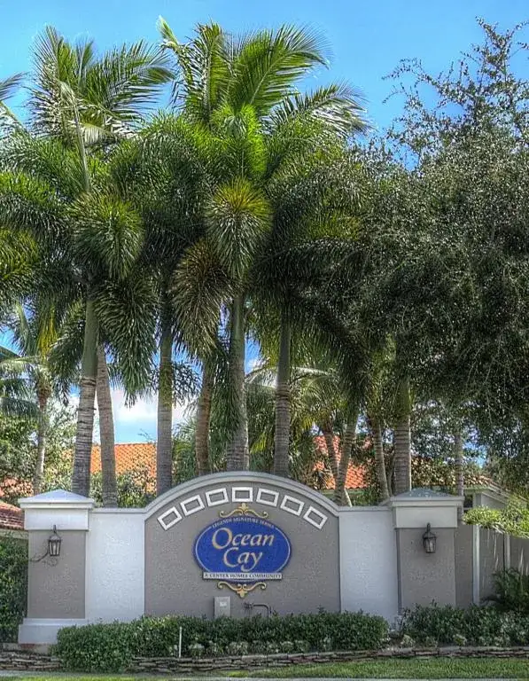 3 bedroom 2 bath Residential for sale at 118 Ocean Cay Way, Hypoluxo FL 33462
