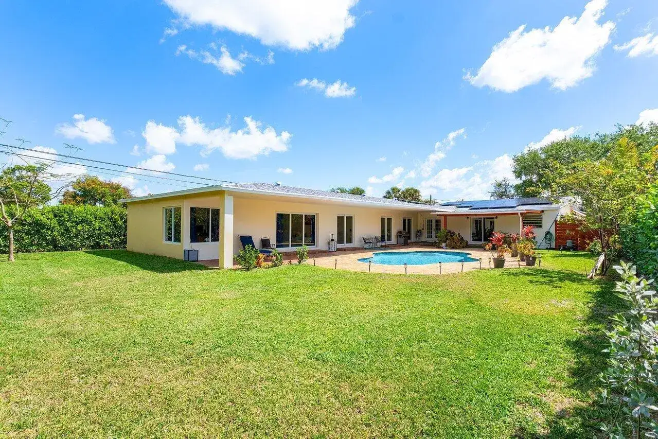5 bedroom 5 bath Residential for sale at 1650 NE 3rd Avenue, Delray Beach FL 33444