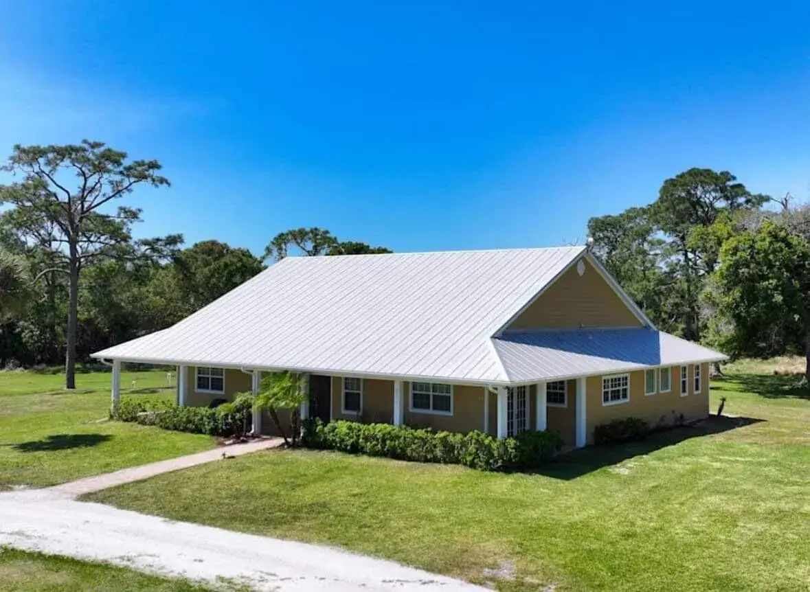 4 bedroom 4 bath Residential for sale at 6045 21st Street SW, Vero Beach FL 32968