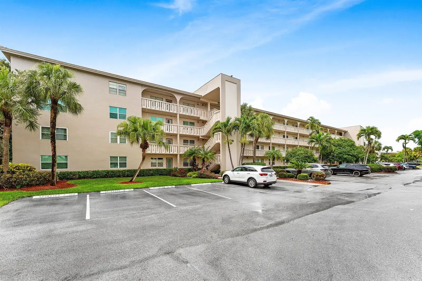 2 bedroom 2 bath Residential for sale at 3301 Aruba Way # C1, Coconut Creek FL 33066