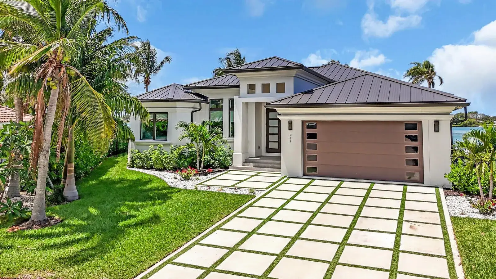 3 bedroom 3 bath Residential for sale at 974 Marlin Drive, Jupiter FL 33458