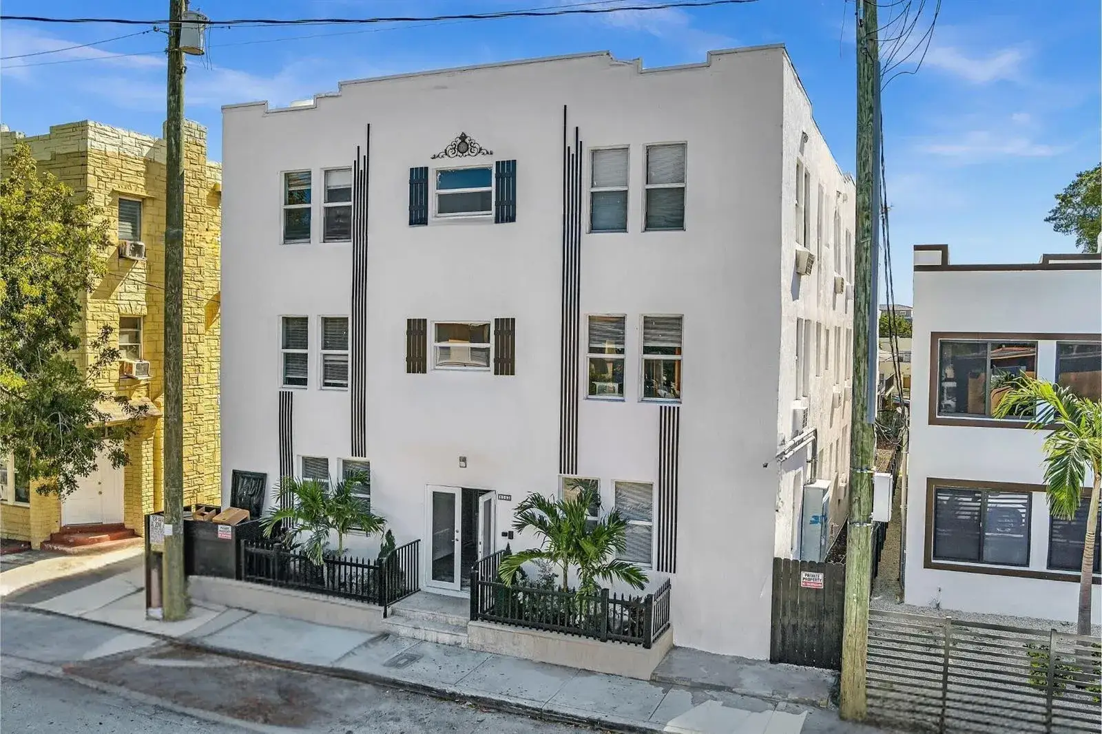 1 bedroom 1 bath Residential Lease for rent at 1142 SW 4th Street # 15, Miami FL 33130