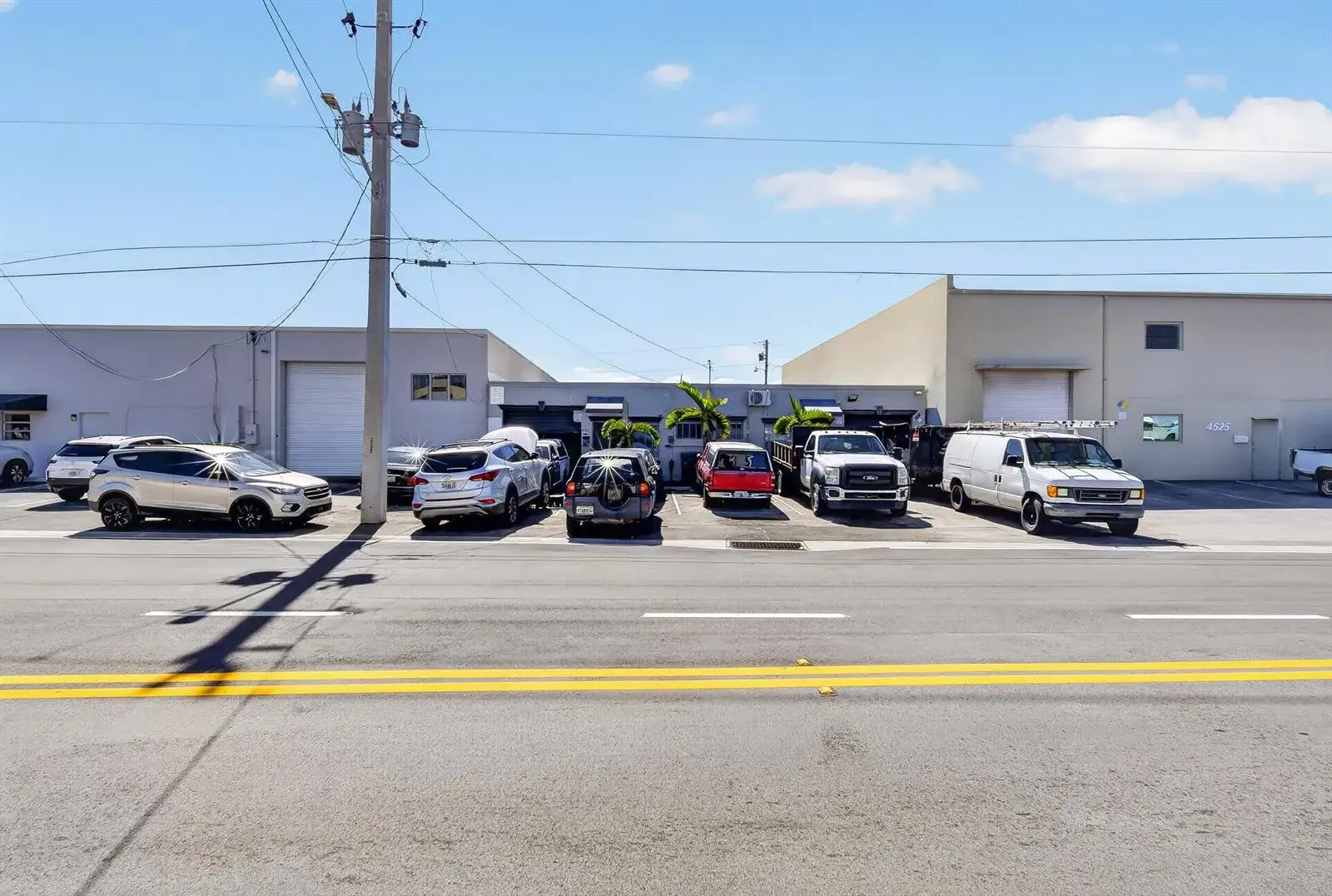 Business Opportunity for sale at 4511 NE 6th Avenue, Oakland Park FL 33334